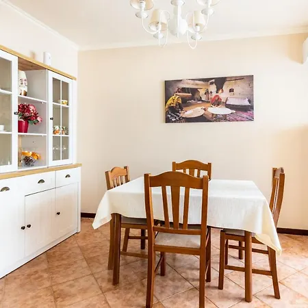 Laura's Lägenhet Tirana