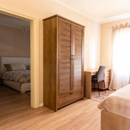 Laura's Apartamento Tirana